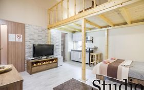 Bpr Luminous Design Apartments
